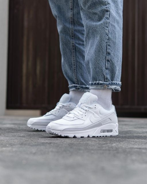 2x1 | Air Max + Pack 12 Pares de Medias de REGALO!