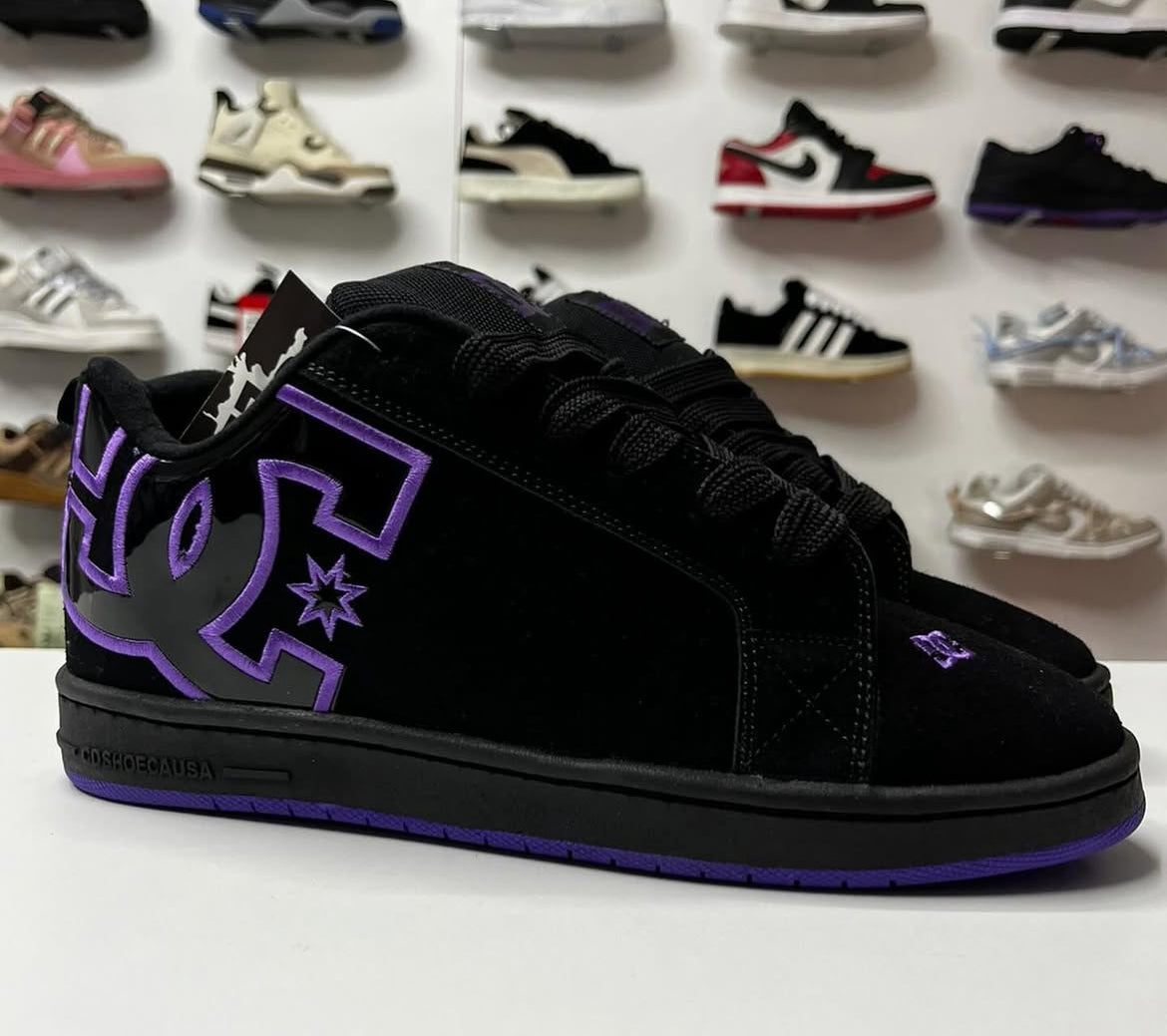 2x1 | Modelo Court + 12 Pares de Medias de REGALO!